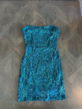 Windsor mini dress green sequins size L